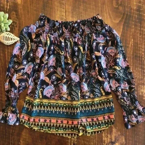 Evereve | Allison Joy Dark Paisley/Floral Print Blouse - Picture 5 of 5